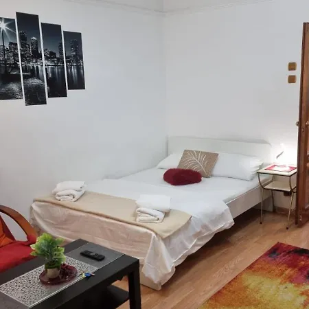 Apartment Feeria National Parc Bucharest